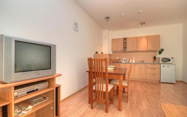 Oasis Ravda PMG Apartments