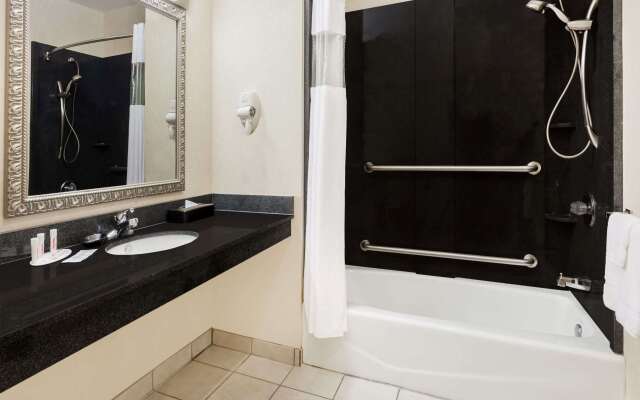 Baymont by Wyndham Henderson