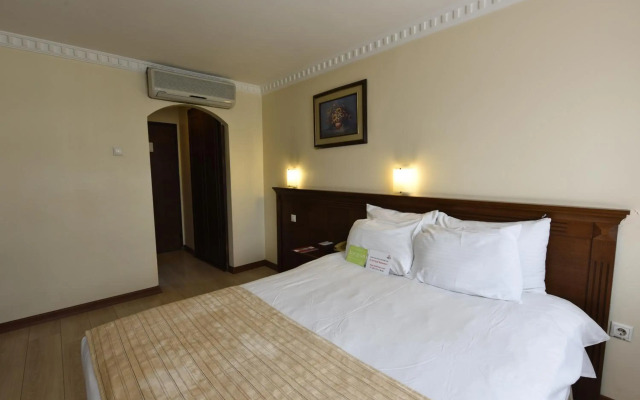 Asal Hotel