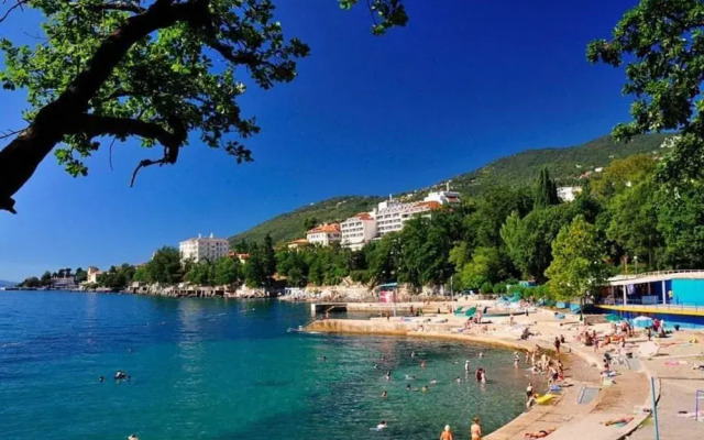 Secluded Lovran Apartment With Balcony and Patio