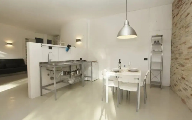 Apartment By The Sea, Max 6 People
