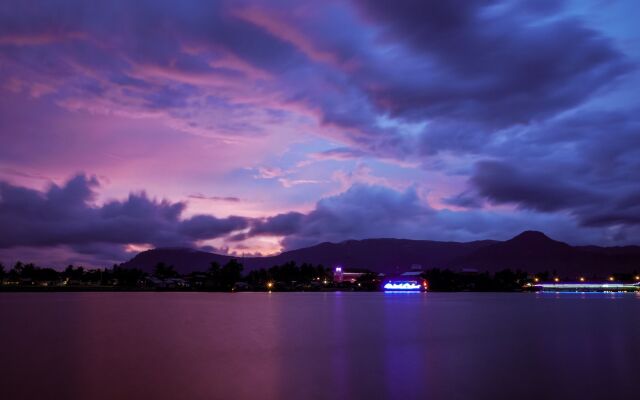 Blue Buddha Hotel