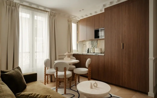Leon Hotel-pigalle/suite-54