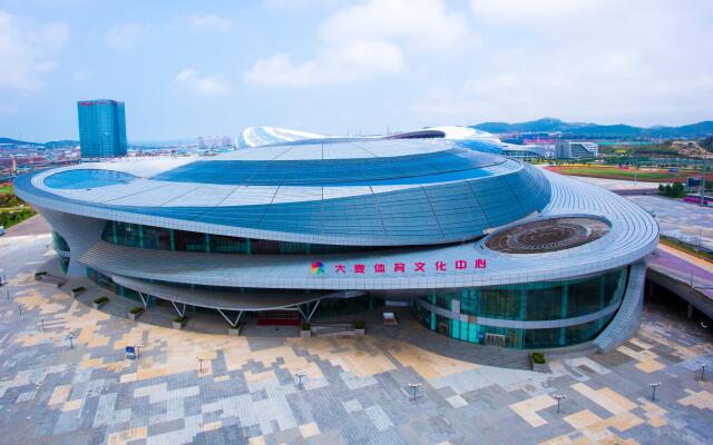 Crowne Plaza Dalian Sports Center by IHG