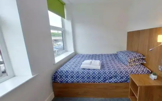 CovStays – Victoria House - Deluxe Studios in Coventry City Centre