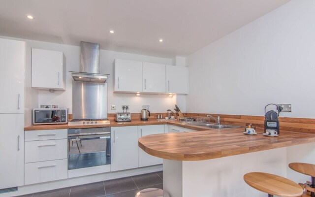 Executive Stansted Airport Apartment