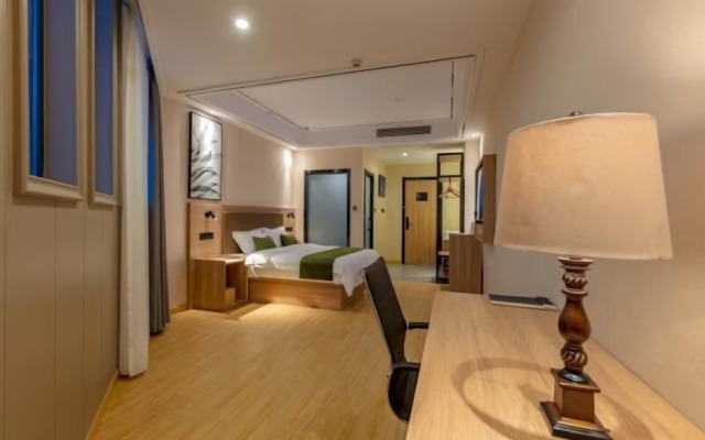 GreenTree Inn Zhejiang Jiaxing Honghe Town Business Hotel