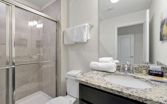 7435 Oakmoss Loop, Davenport, 5bed