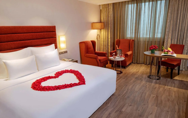 Windsor Plaza Hotel