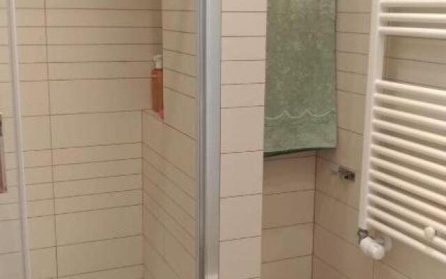 Prato Smeraldo Apartment