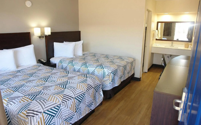 Motel 6 Hattiesburg, MS