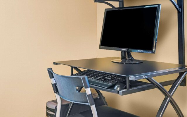 Super 8 by Wyndham Glencoe