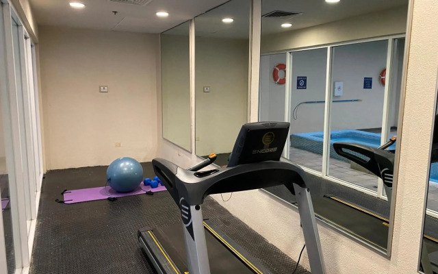 Quality Inn Monterrey La Fe