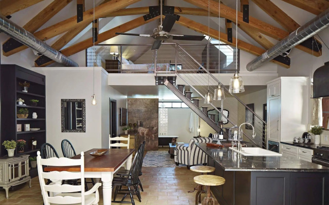 Bespoke Inn Scottsdale