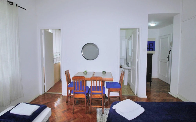 Studio Completo em Ipanema C063