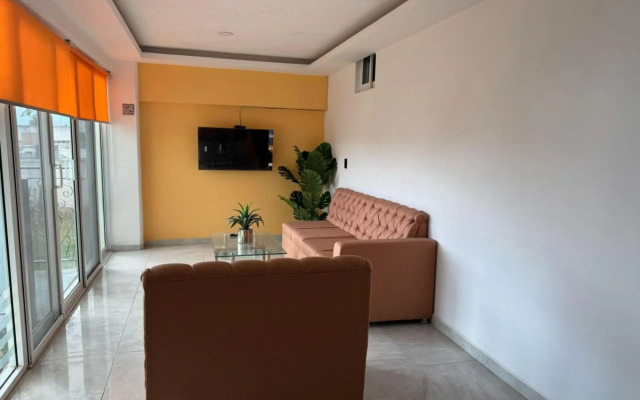 OYO Hotel Familiar Tollan