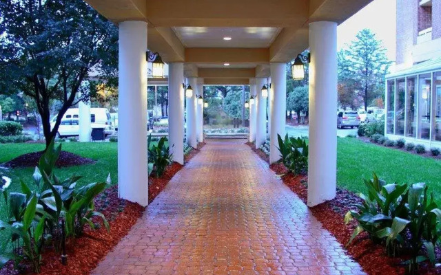 Hilton Suites Atlanta Perimeter