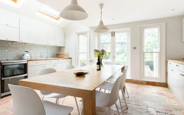 The Clapham Junction Retreat - Modern & Bright 4bdr With Garden