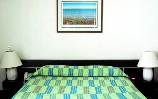 Hotel 4ta Avenida Suites