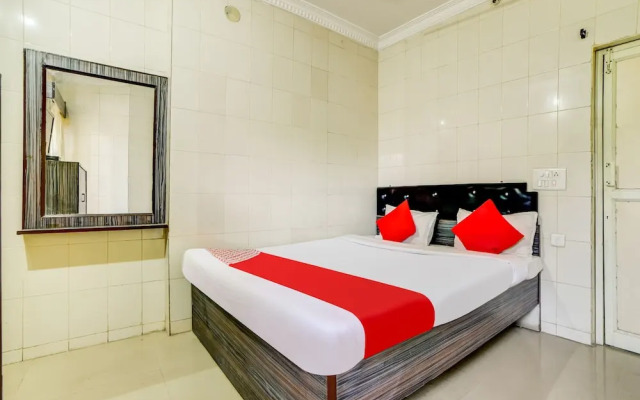 Hotel Golden Pride by OYO Rooms