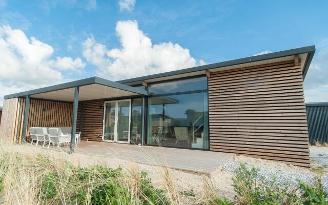 Great Lodge with Microwave Oven near Beach