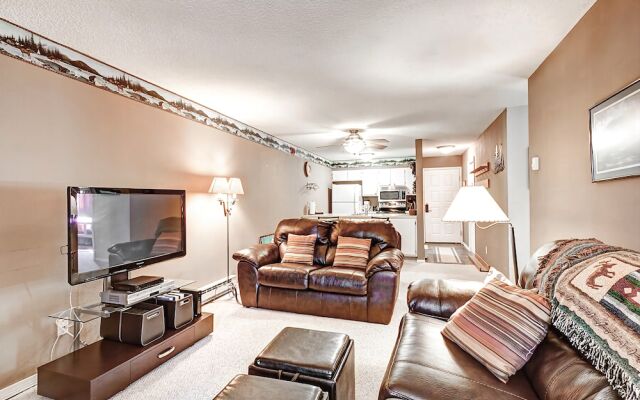 Ski-In/Ski-Out Breckenridge Condo by RedAwning