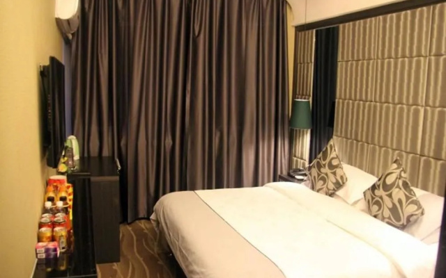Super 8 Hotel Urumchi Renmin Cinema Branch