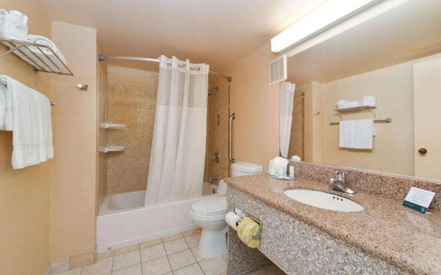 Quality Inn And Suites Walnut