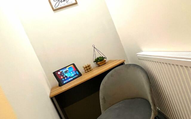 Darlington Suites by SA Stays