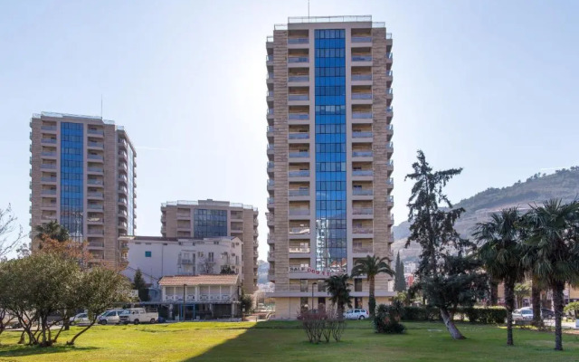 Central Budva apartment C15