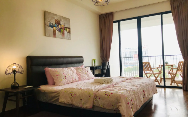 The Landmark Studio Suite