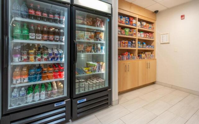 Holiday Inn Express Hotel & Suites Tupelo by IHG