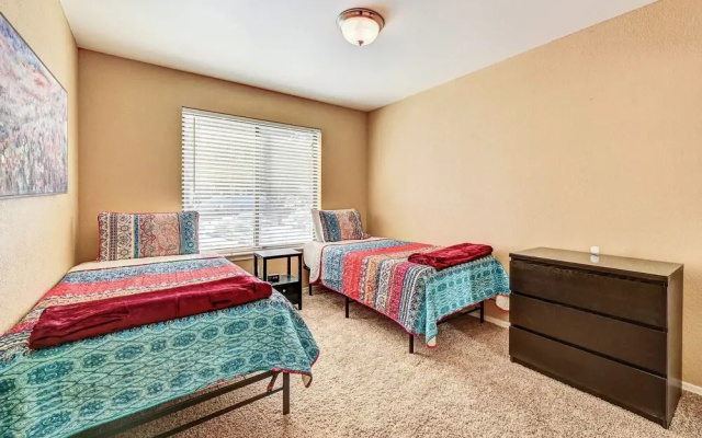 Flagstaff Condo w/ Balcony in Golf Community!