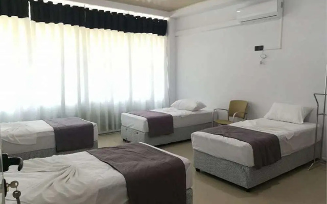 Thilini Tour INN