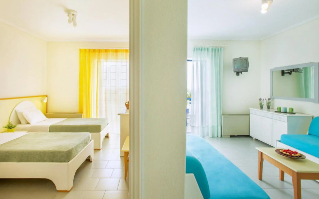 Xenios Port Marina Hotel