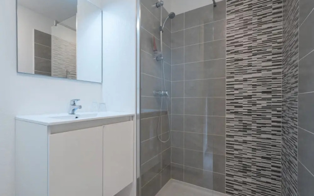 Bright Escape Near the Beach