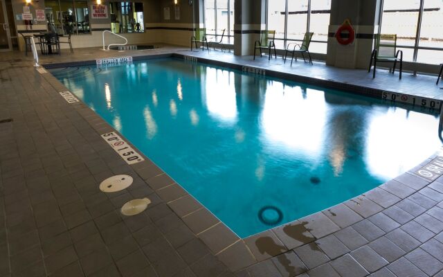 Holiday Inn Express & Suites Thunder Bay by IHG