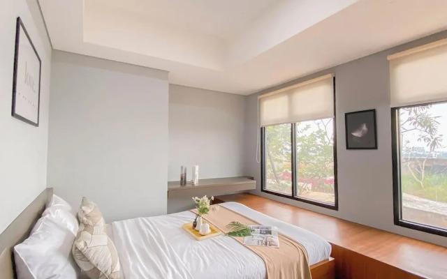 Simply Look And Best Deal 2BR at Pollux Chadstone Apartment