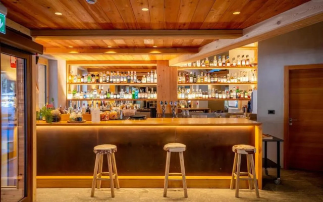 Au Charmant Petit Lac - Ecohotel Parc & Spa