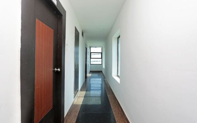 OYO 13891 Hotel Shayon Residency