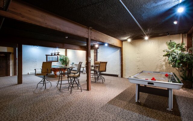 Mt. Baker Lodging Condo 33 – Inexpensive, Sleeps 6! by MBL