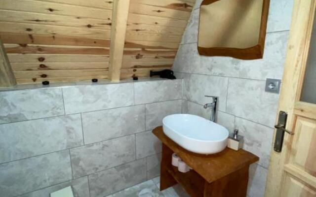 Lelvani Suit Bungalov