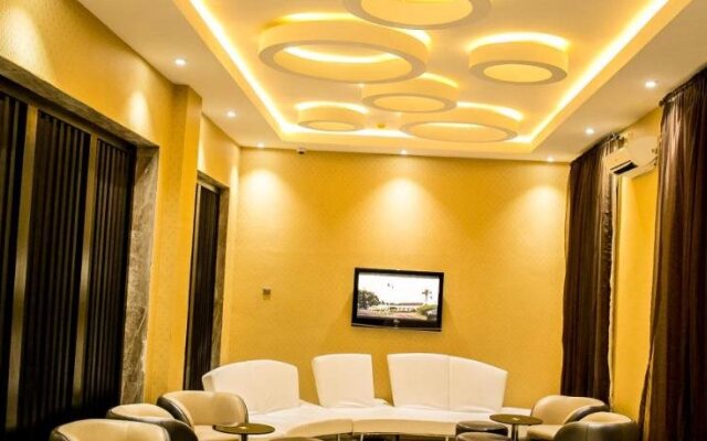 Echelon Heights Hotel