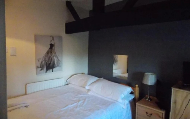 The Red Lion Inn Madley