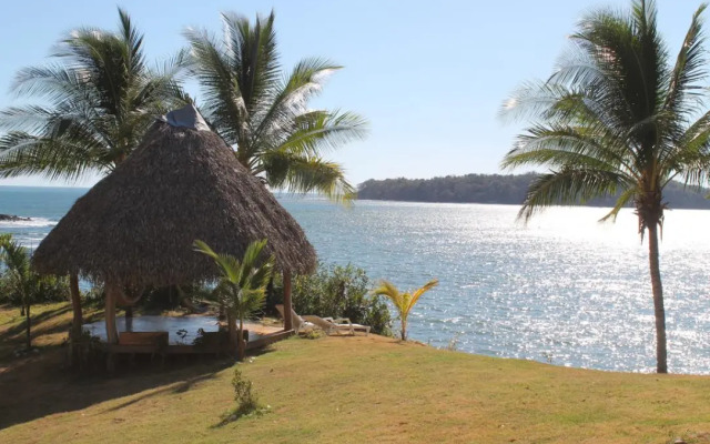 Vista Coiba Villas & Restaurant