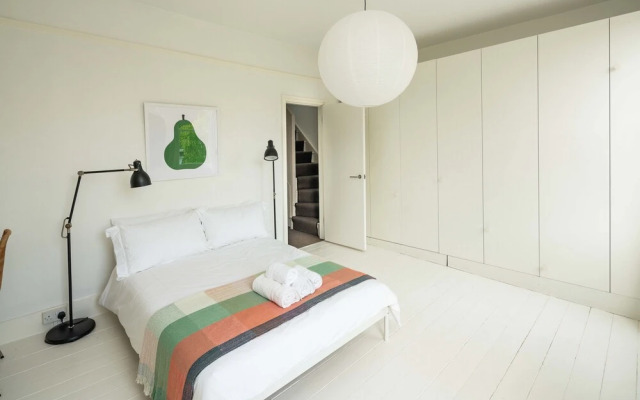Entire Family Home In London