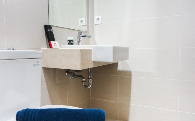 Stylish Studio Puri Mansion Apartment