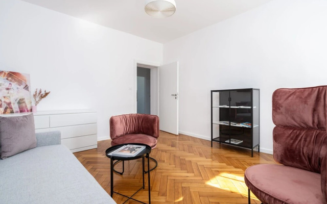Rycerska Apartments by Renters
