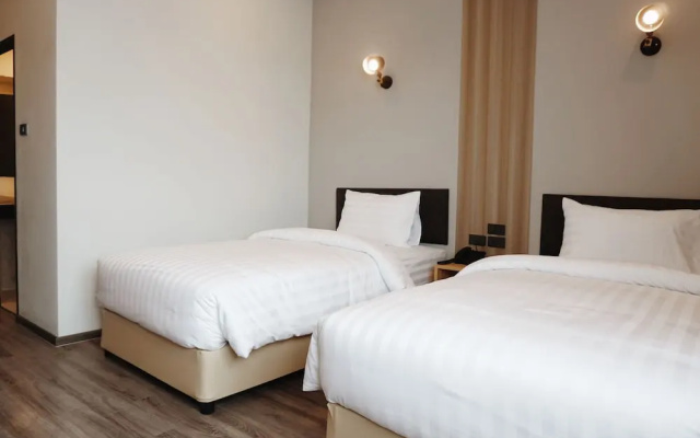Peppery Hills Hotel