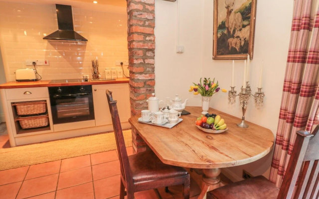 Holly Cottage